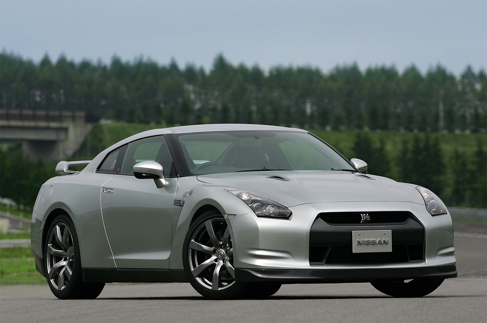 Nissan GT-R R35 (2007)