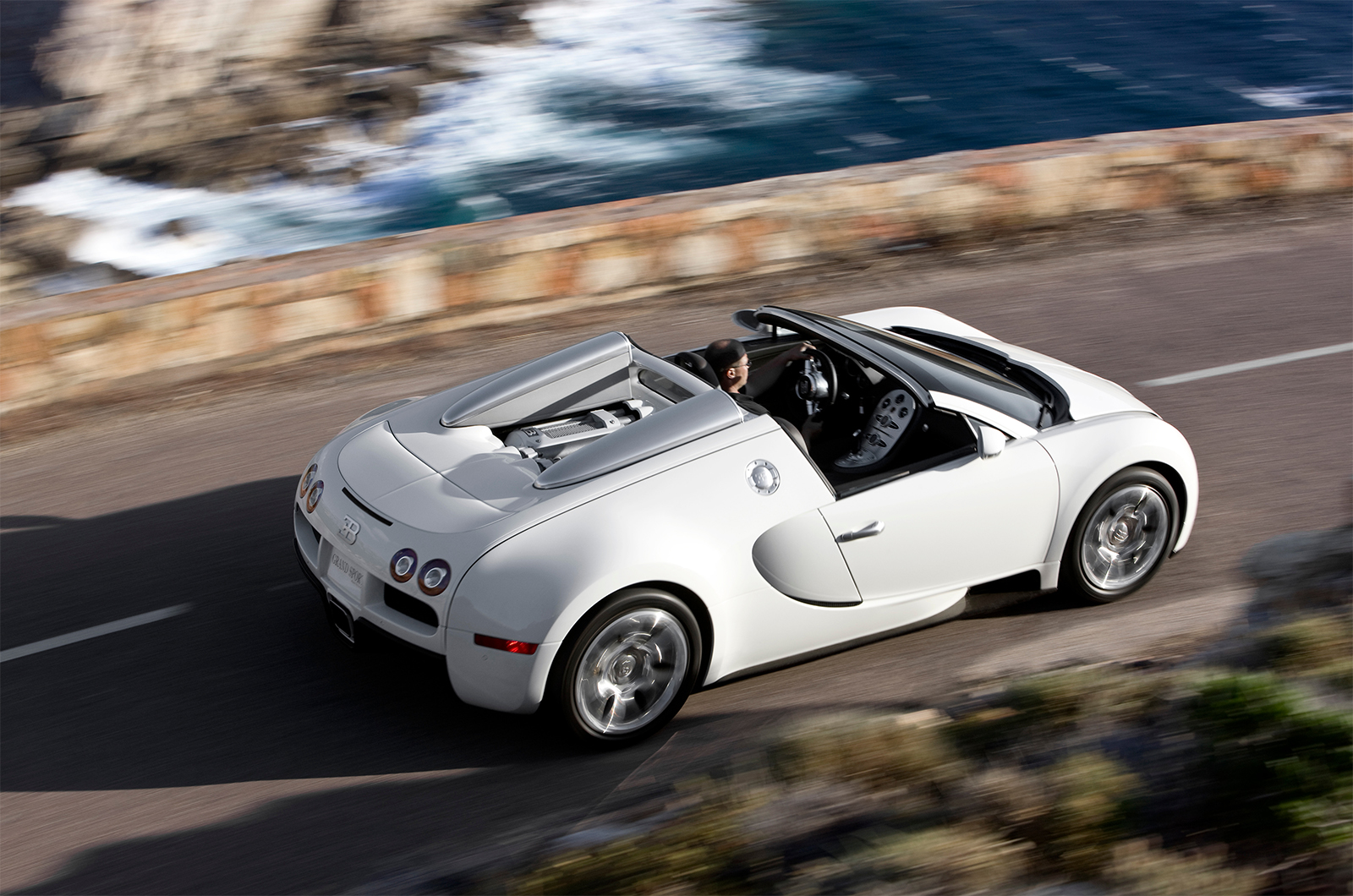 Bugatti Veyron (2005)