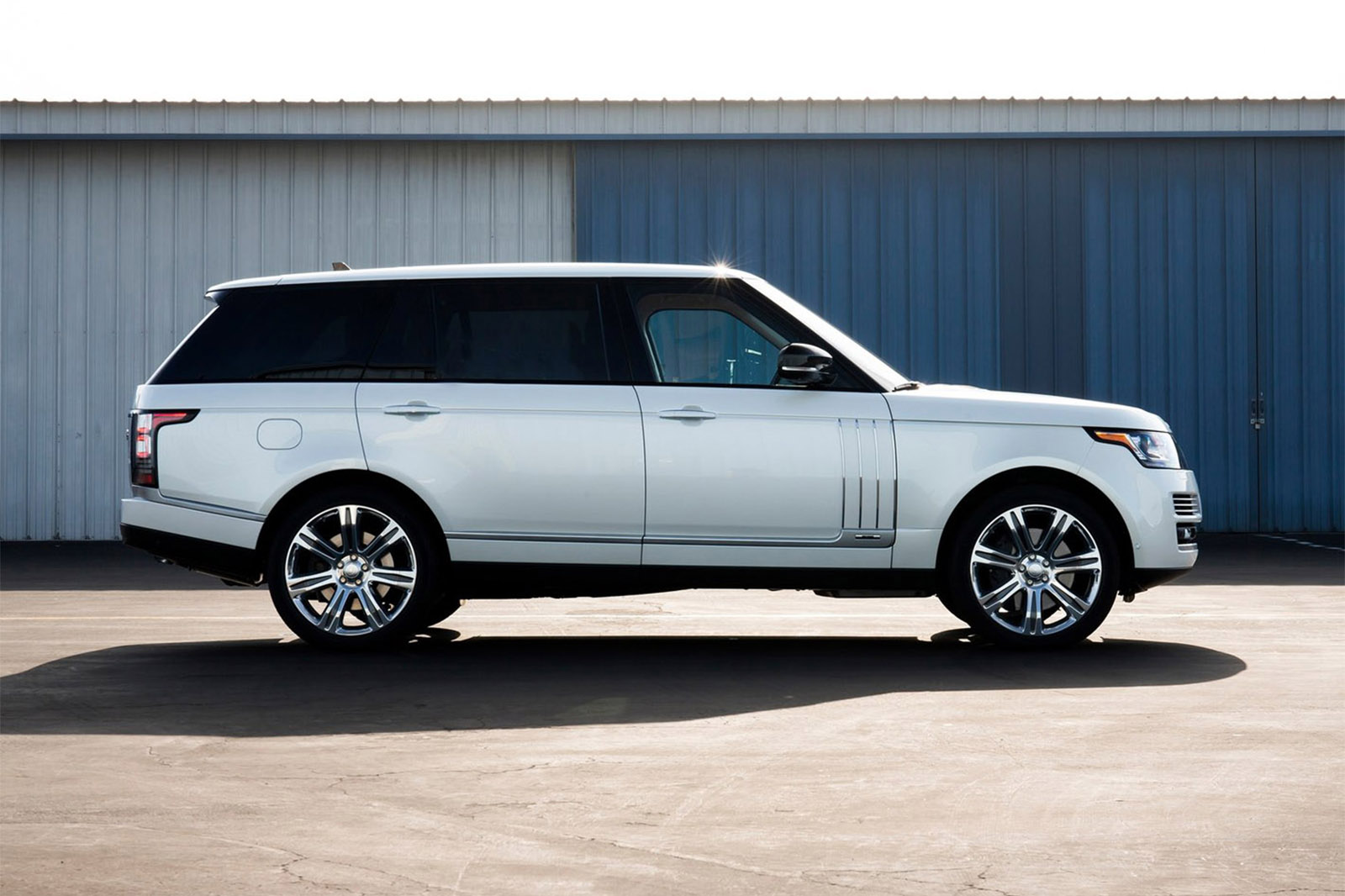 Range Rover LWB 2013 - static side
