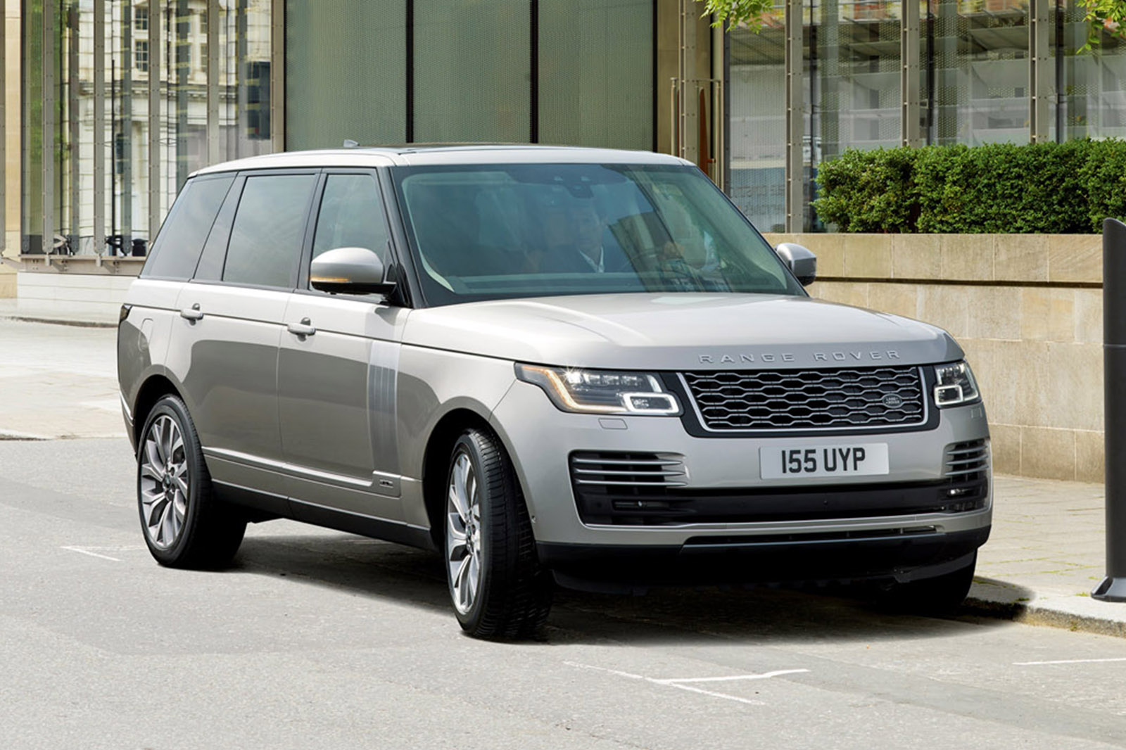 Range Rover plug-in hybrid 2017 - static front