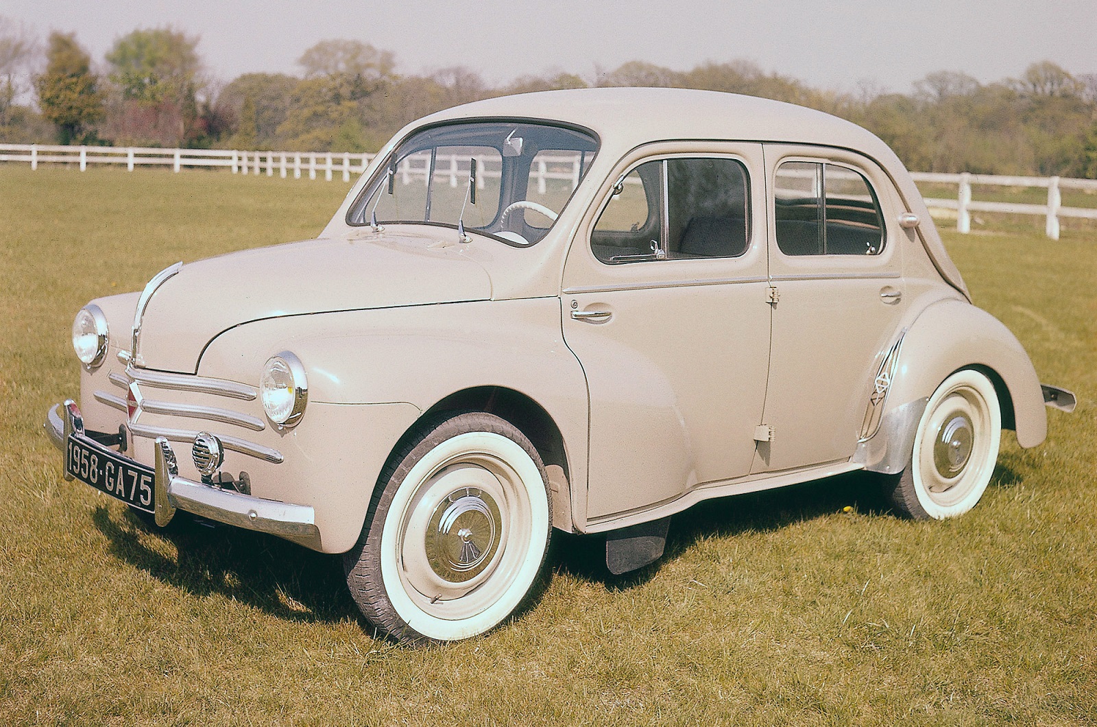 Renault 4CV (1947)