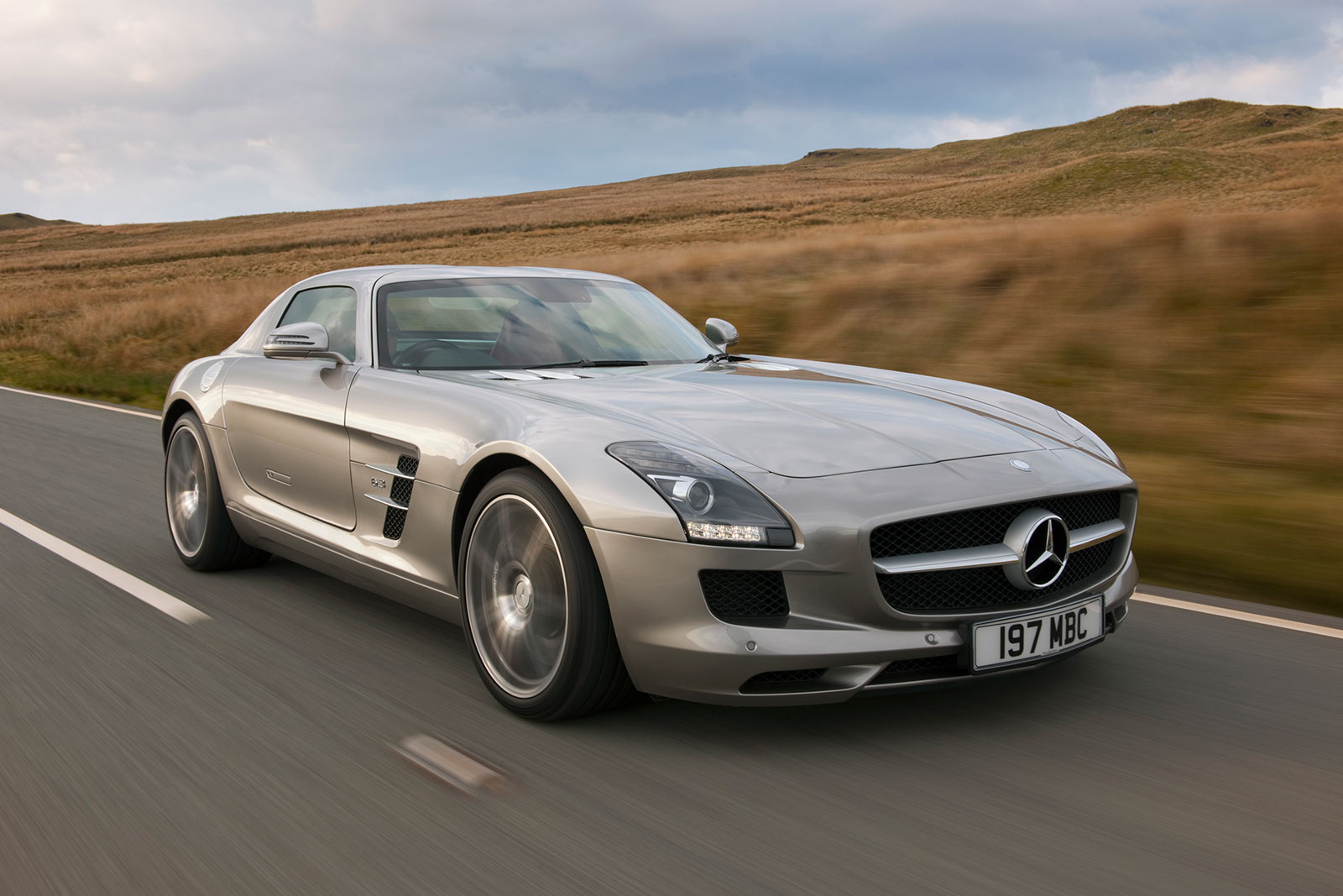 Mercedes-Benz SLS AMG