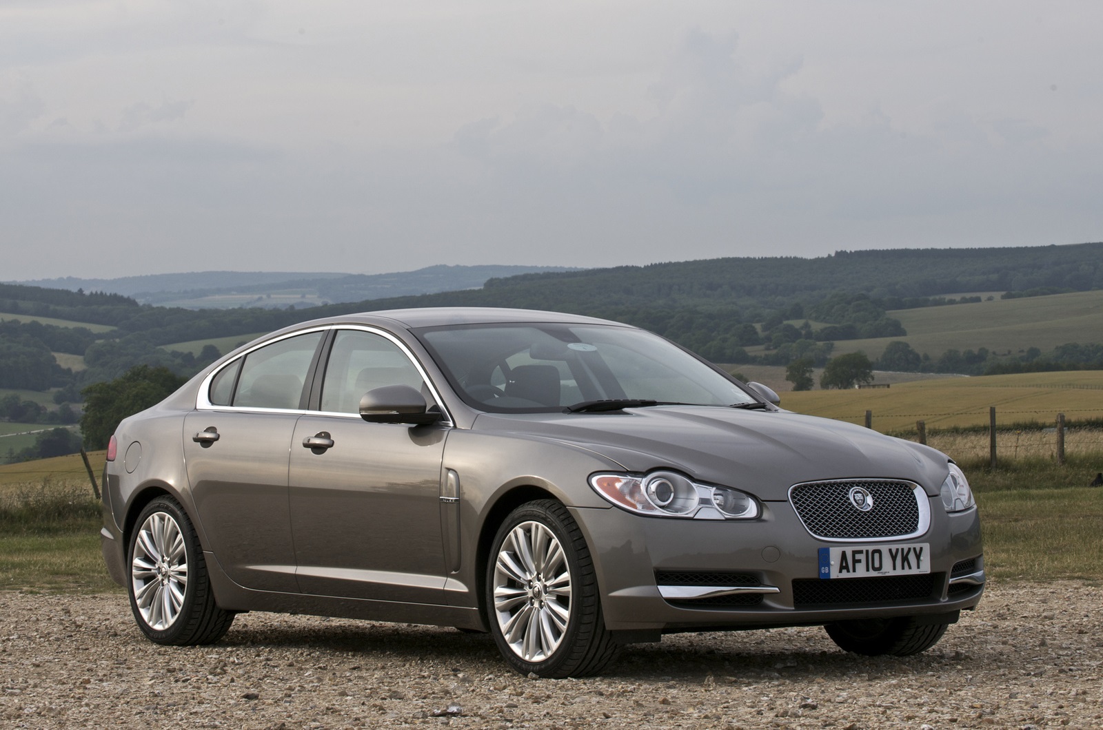 Jaguar XF (2007)