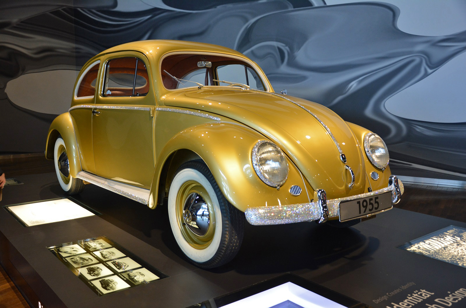The one millionth Volkswagen (1955)