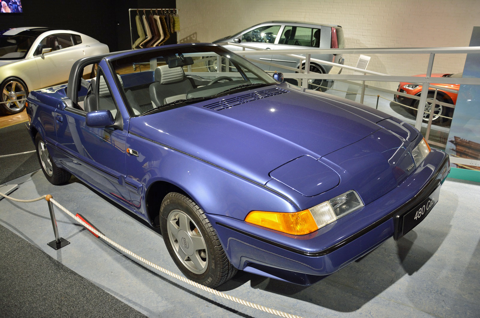 480 Cabriolet (1990)