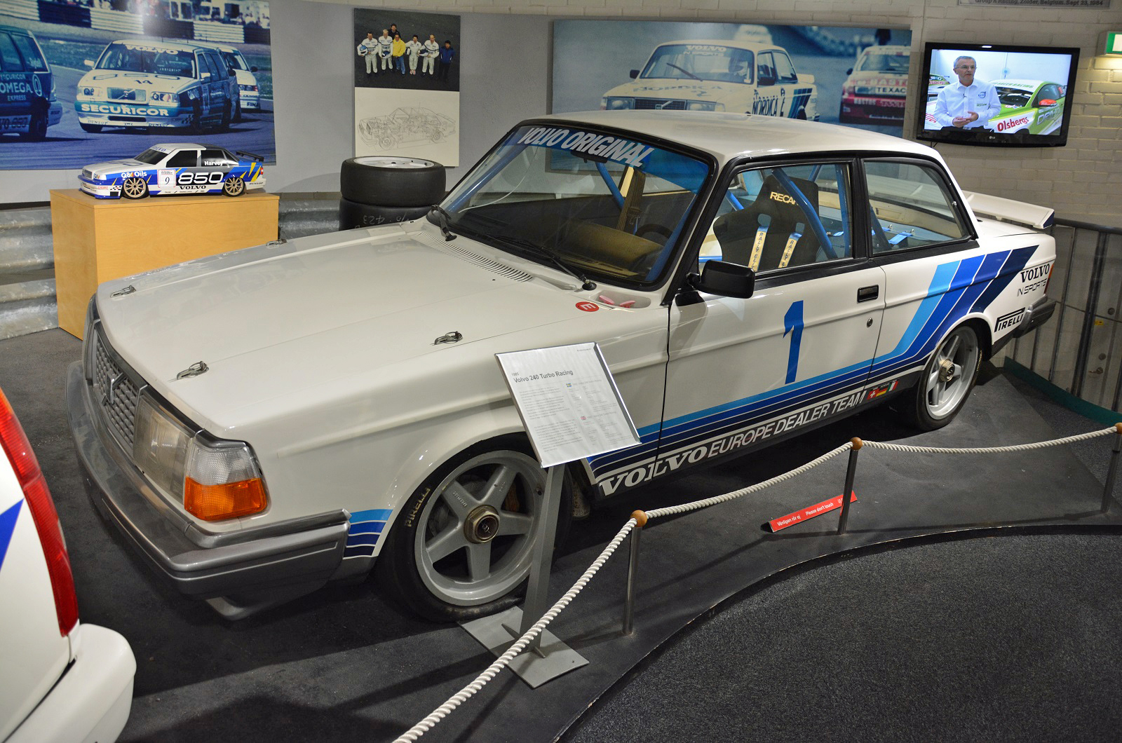 240 Turbo Racing (1985)