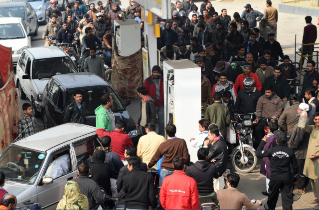 pakistans-fuel-reserves