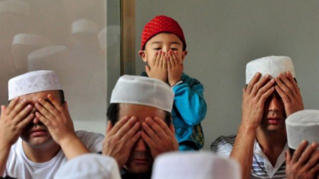 Chinese county bans schoolchildren from mosques schoolchildren