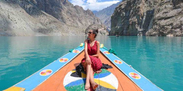 Pakistan issues visa on arrival to tourists from'friendly' countries tourists
