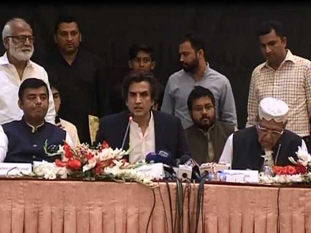 Incumbent and potential lawmakers continue to ditch PML-N for PTI continue