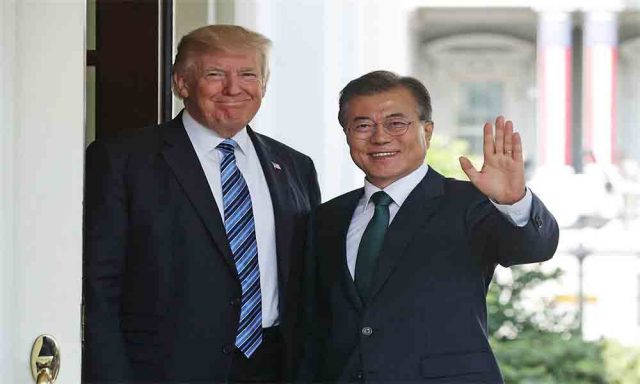 Trump-Kim summit in play as Moon visits White House Trump