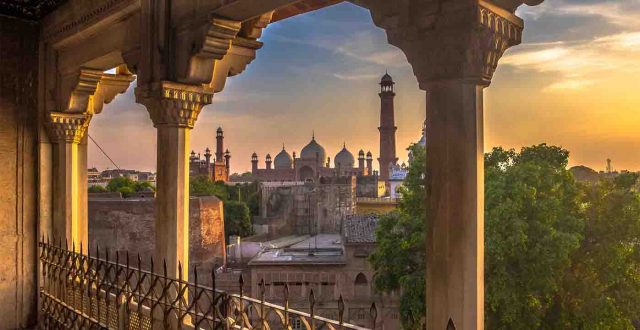 10 International celebrities that have visited Pakistan International celebrities