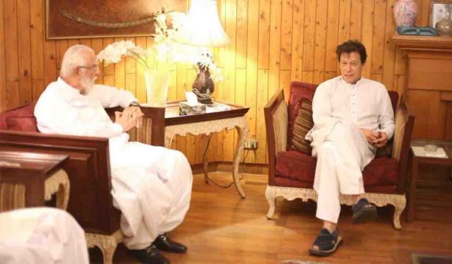 Another blow to PML-N Former Governor Punjab Zulfiqar Khosa joins PTI Zulfiqar Khosa