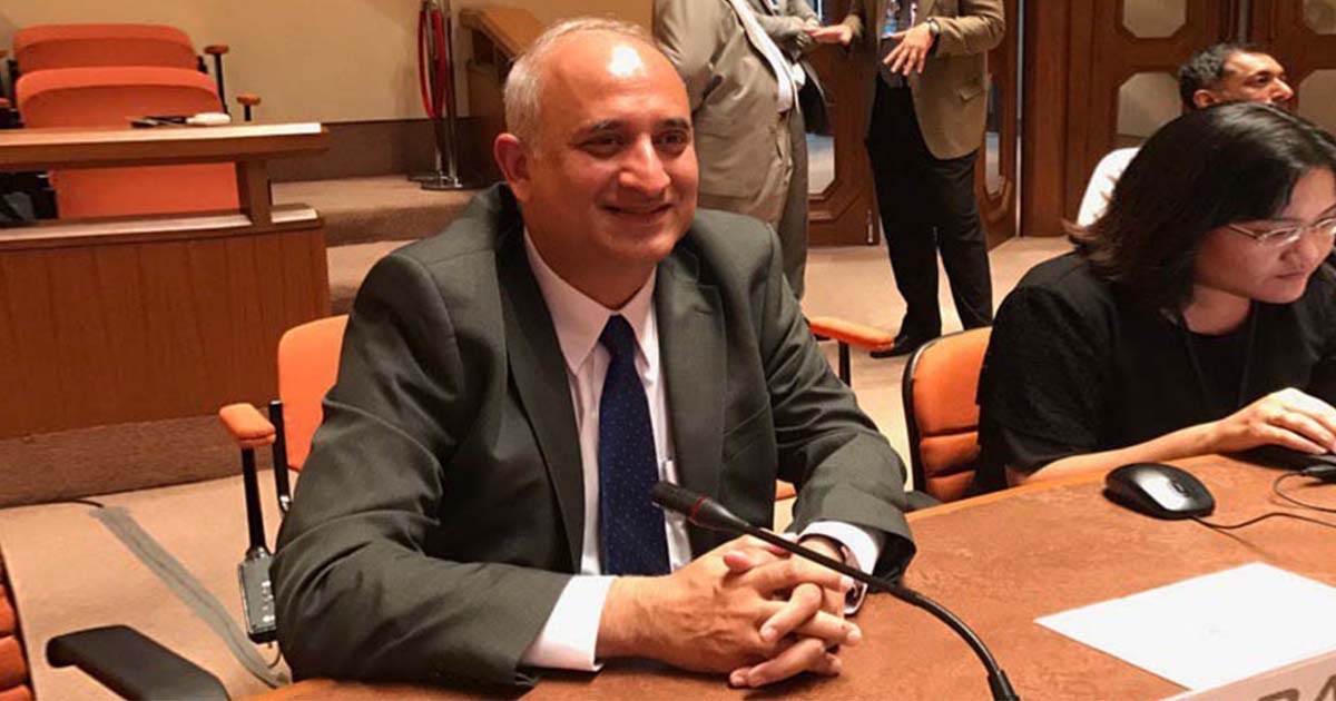 selling Pakistan to the world