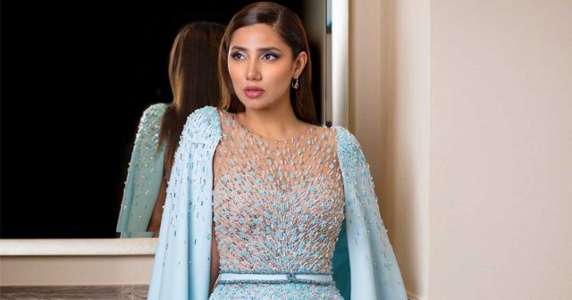 Has Mahira Khan exchanged the rings Mahira Khan