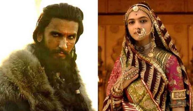 akshay-delays-his-movie-for-padmaavat-as-new-controversy-brews