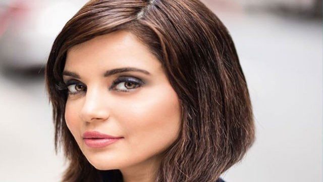 armeena-khan-extends-a-helping-hand-for-syrian-refugees