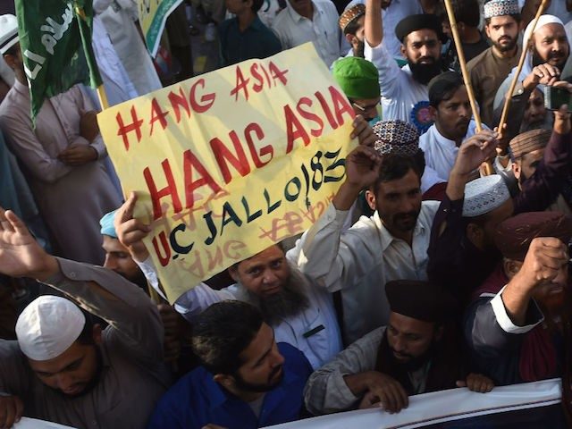 asia-bibi-or-geert-wilders-dutch-embassy-in-islamabad-closed-for-an-indefinite-time