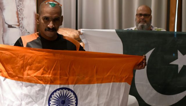 cricket-has-no-boundaries-for-india-pakistan-superfan-friends