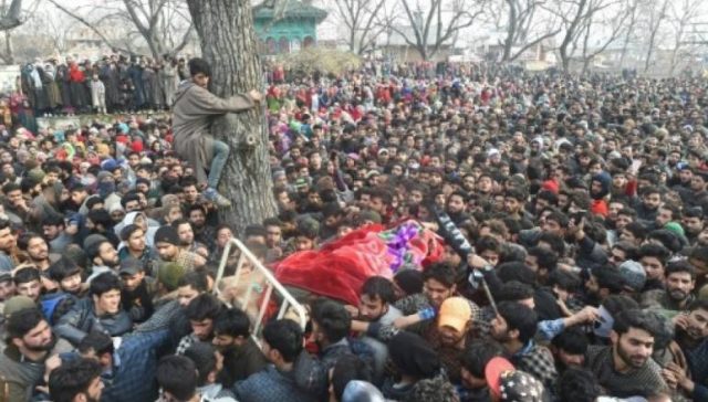 death-toll-hits-a-new-peak-in-indian-kashmir