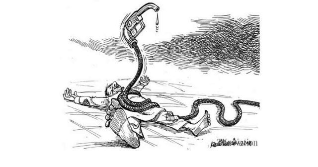 global-petrol-price-hike-reflected-in-pakistan-creates-difficulties-for-citizens