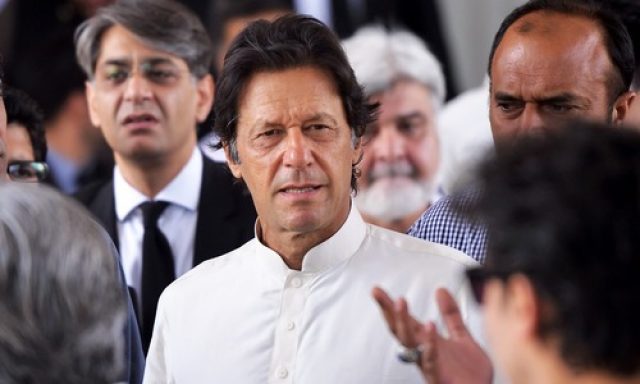 imran-lambasts-nawaz-sharif-for-using-taxpayers-funds-for-own-entourage
