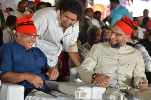 indian-muslims-unite-to-save-their-religion-and-country