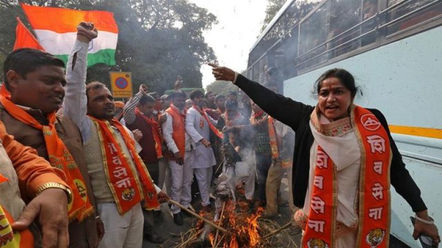 kashmiri-muslims-under-attack-as-violence-grips-india