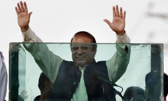 new-challenge-for-nawaz-sharif-senate-amends-election-act-2017
