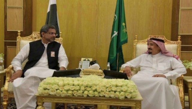 pm-abbasi-met-king-salman-in-dammam-discussed-regional-security
