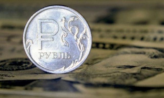 russia-seeks-to-dump-dollar-as-new-us-sanctions-loom