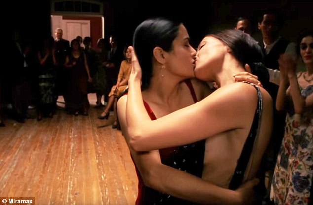 salma-hayek-reveals-harvey-weinstein-forced-her-to-film-nude-scene