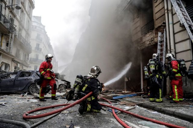 several-injured-in-powerful-blast-at-paris-bakery-police