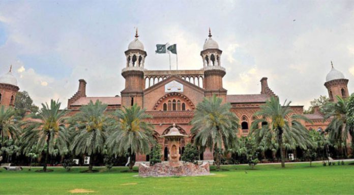 LHC Calls Out Khan's Counsel Over Forged Signatures