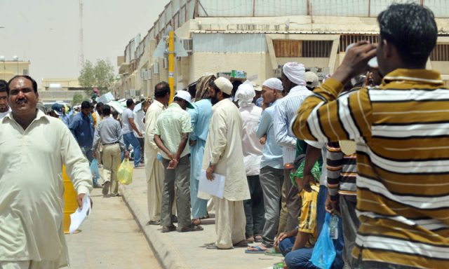while-indians-bangladeshis-replace-pakistani-workers-in-gulf-countries-government-of-pakistan-sleeps
