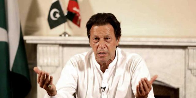 who-who-are-fighting-imran-khan