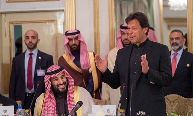 will-imran-khan-face-cybercrime-charges-why-pmln-govt-is-targeting-social-media