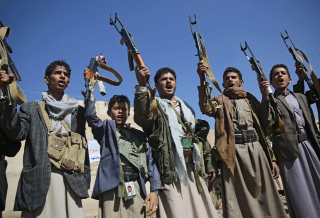 yemeni-journalists-caught-amid-saudi-coalition-and-houthi-rebels