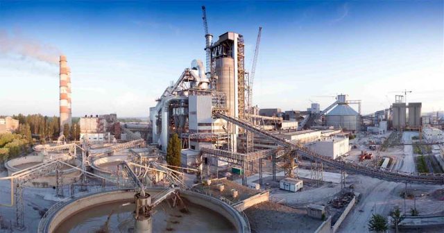 Amid an economic slowdown, Pakistani cement exports are looking up Cement