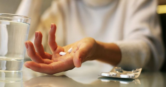 Do antidepressants actually work better than placebo antidepressants