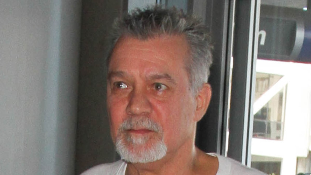 Eddie Van Halen Touring to Germany for Throat Most cancers Therapy – TMZ