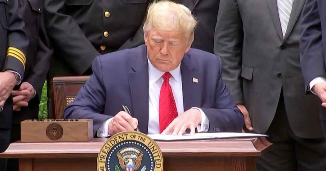 Trump sign police reform