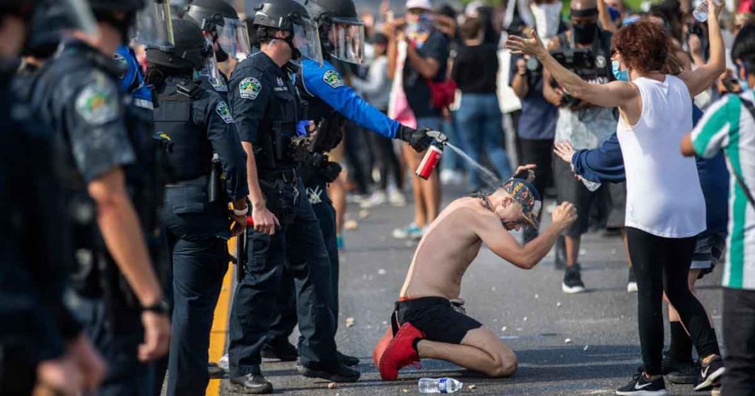 US Protesters police clash