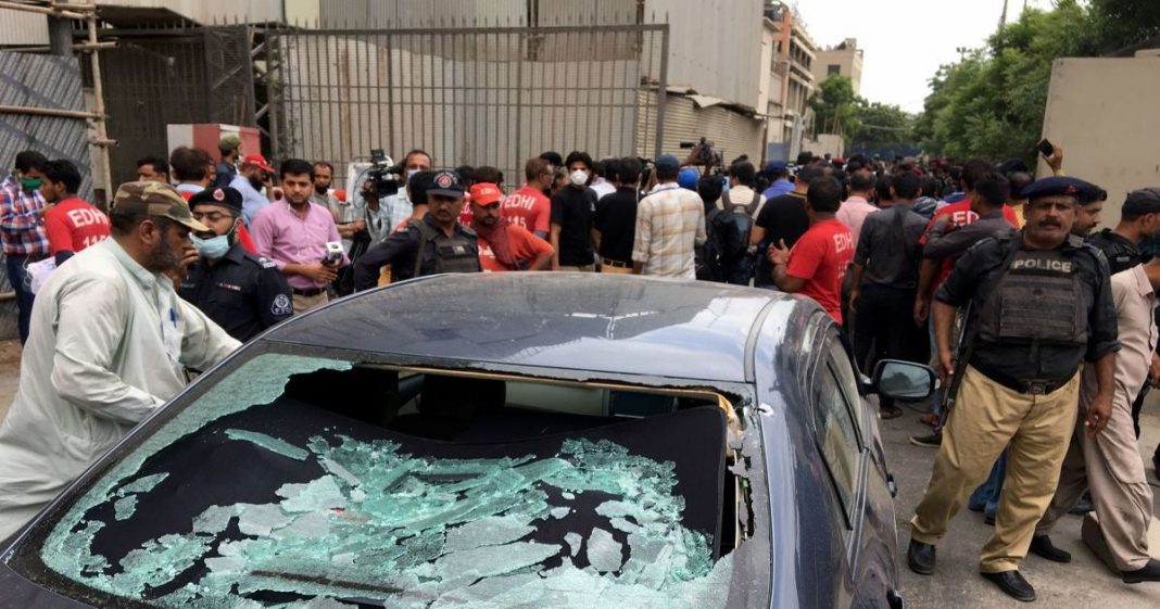 Pakistan stock exchange attack