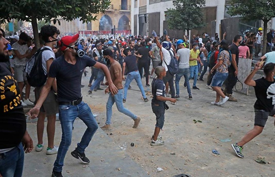 Lebanon government resign