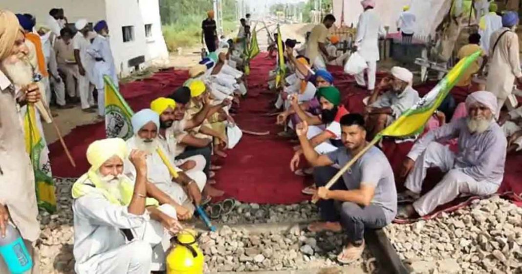 farmers blocked roads