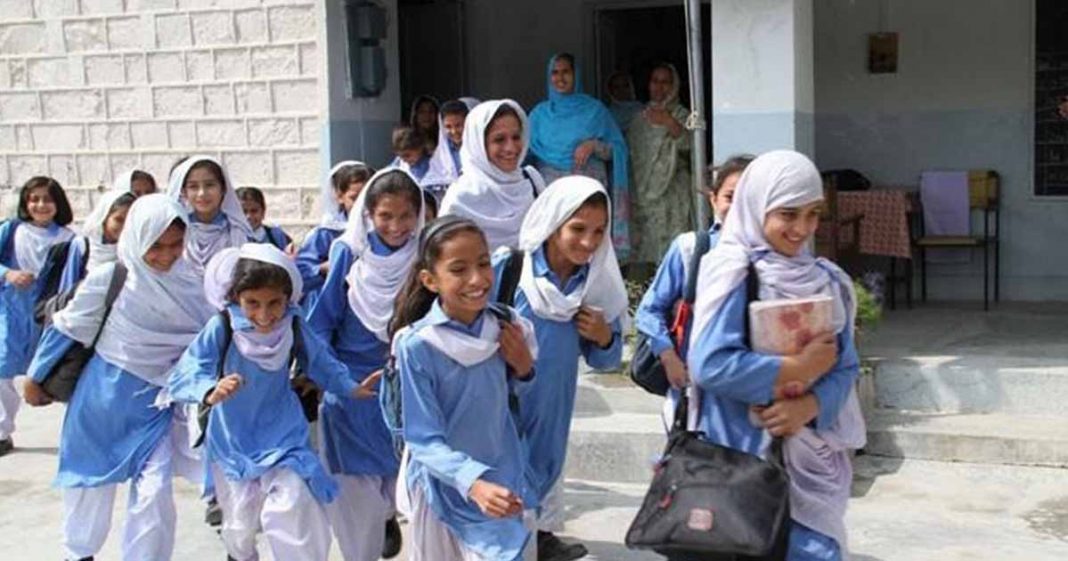 Heatwaves Prompt Early Summer Vacations for Schools Across Pakistan