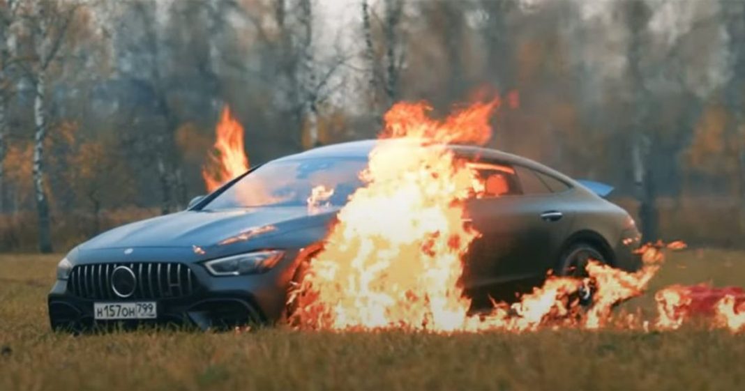 Youtuber Mercedes burn