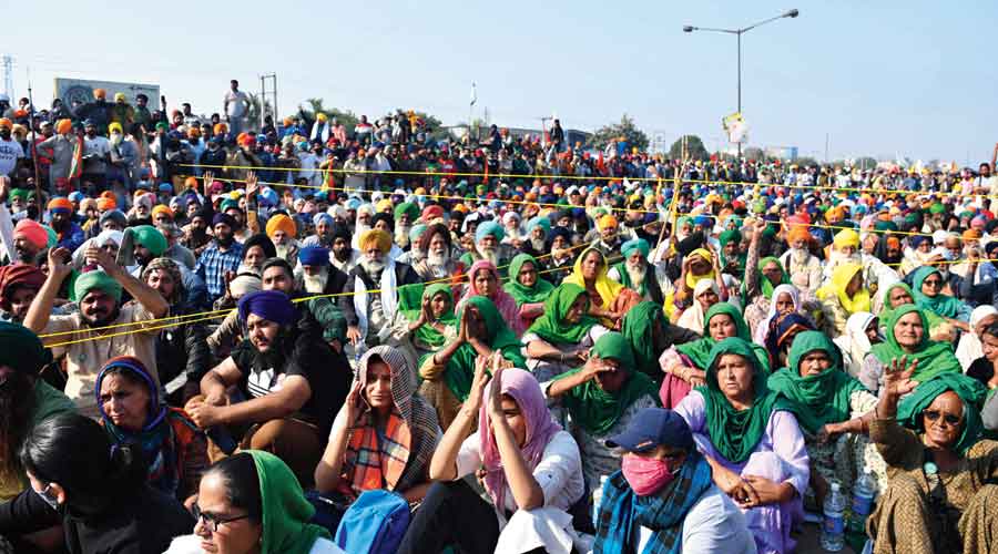 inDIAN WOMEN FARMERS