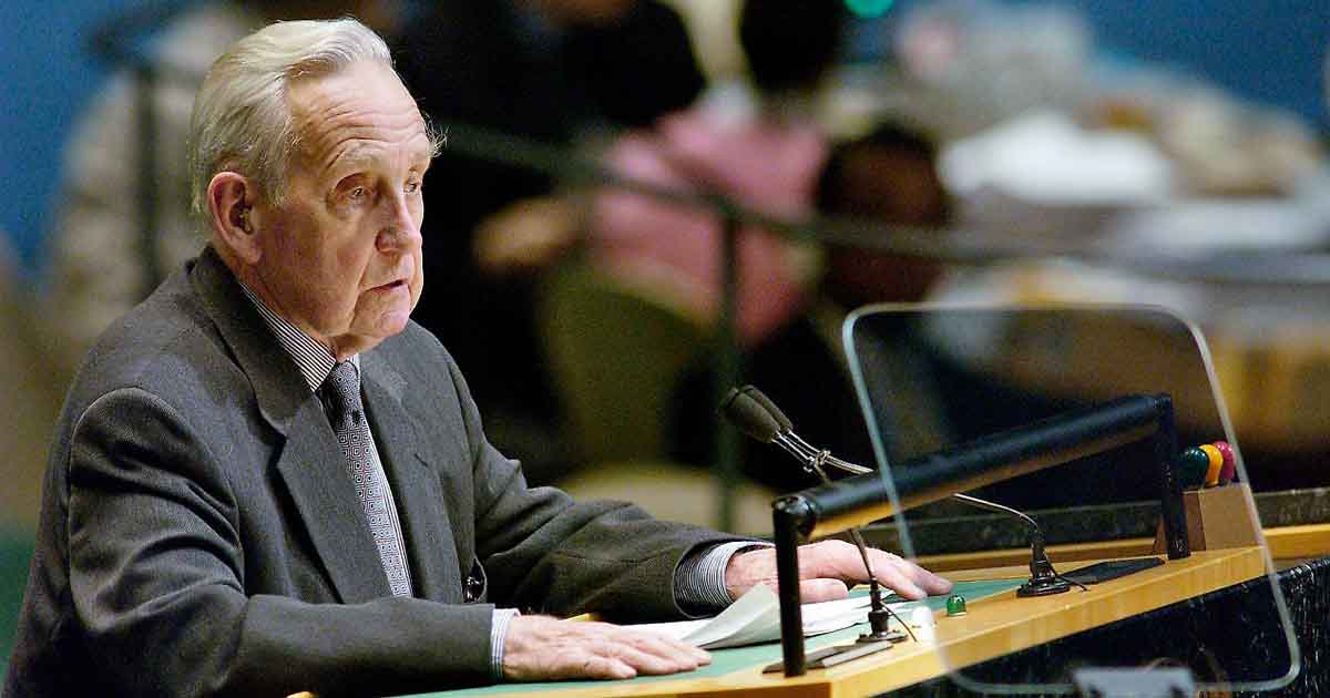 Ένας από τους θεμελιώδεις ηγέτες του ΟΗΕ, ο Brian Urquhart, πέθανε στα 101 του